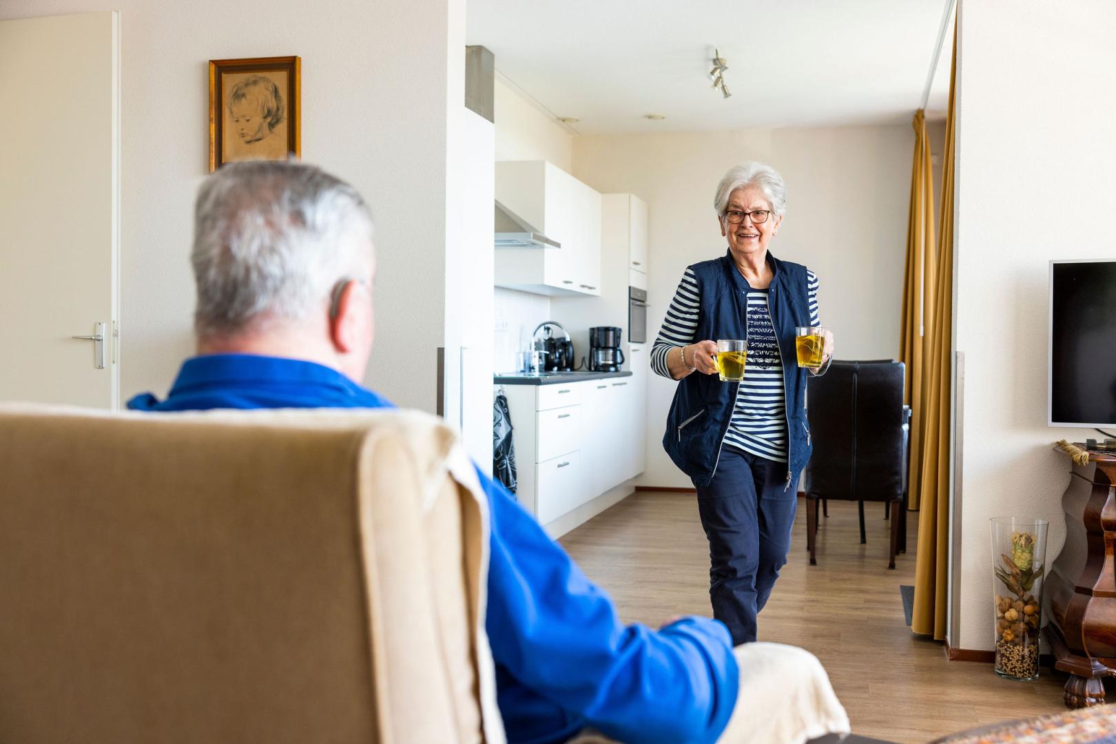 Cliënt en medewerker in Berkenstaete 